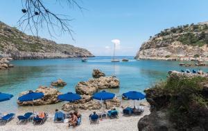 Anthony Quinn bay